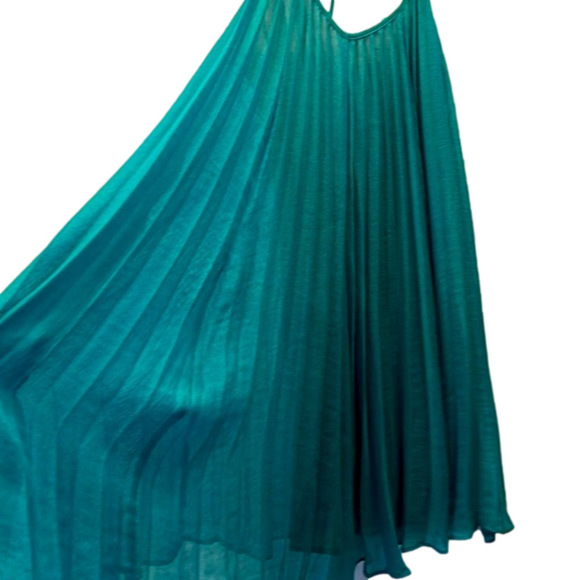 BCBG MAXAZRIA Dress, Size XXS, PTP 16”, L 28” with out straps, fully lined, B4 - Picture 4 of 6